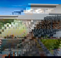 Elanora - Coogee Beach Accommodation