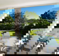 Fingal Bay Beach House - Coogee Beach Accommodation