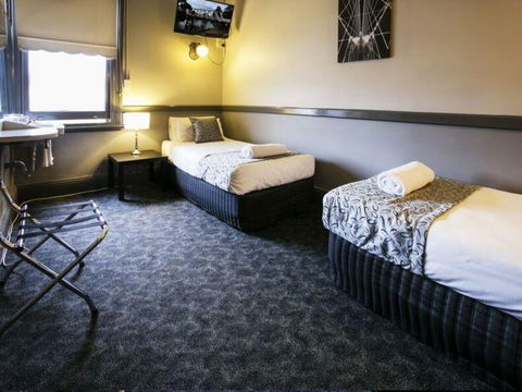 Imperial Maitland - Coogee Beach Accommodation 0