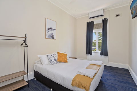 Imperial Hotel - Coogee Beach Accommodation 2