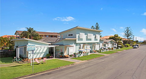 La Costa Motel - Coogee Beach Accommodation 0