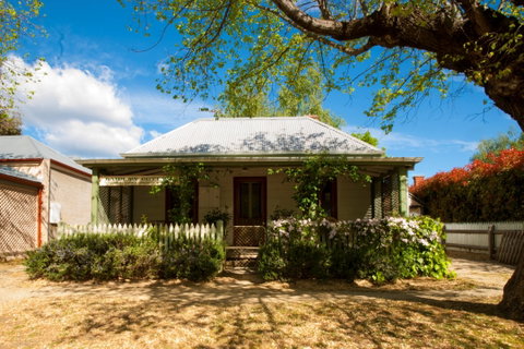 Laidlaw Cottage - Coogee Beach Accommodation 0