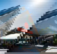 Leumeah Lodge - Coogee Beach Accommodation