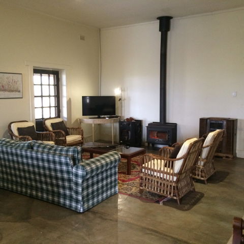 Little Paddock Homestead - Coogee Beach Accommodation 2
