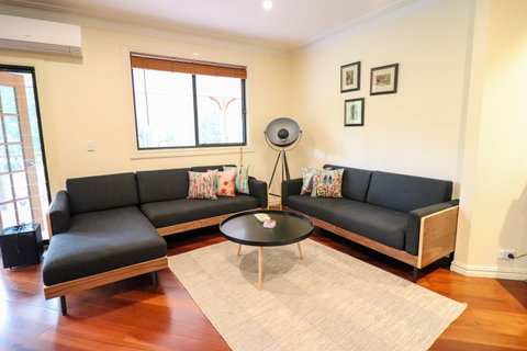 Lumeah House - Coogee Beach Accommodation 1
