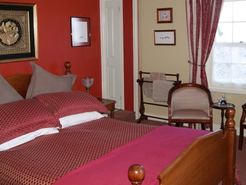 Meredith House And Mews - Coogee Beach Accommodation 2