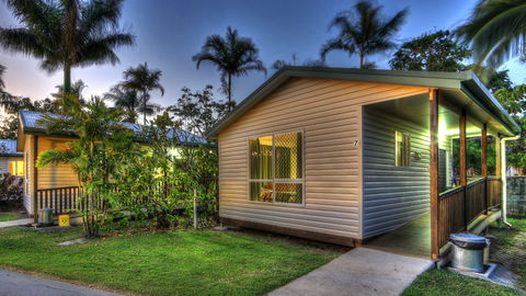 Queens Beach Tourist Village - Coogee Beach Accommodation 2