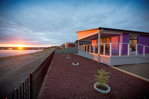Rivers Edge Caravan Park - Coogee Beach Accommodation 0