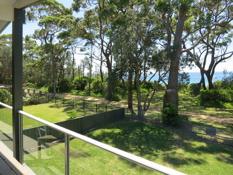 Sabia - Coogee Beach Accommodation 0