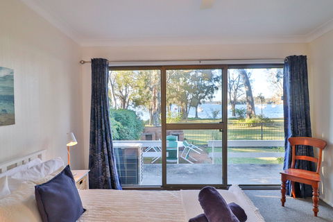 Sail And Surf - Coogee Beach Accommodation 2