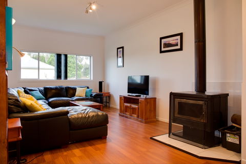 Sapphire Cottage - Coogee Beach Accommodation 1