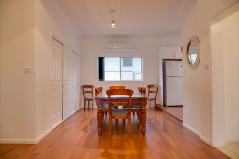 Sapphire Cottage - Coogee Beach Accommodation 2