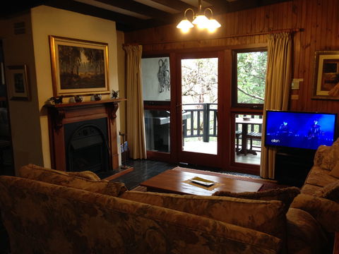 Studio Cottages Romantic Hideaway - Coogee Beach Accommodation 2
