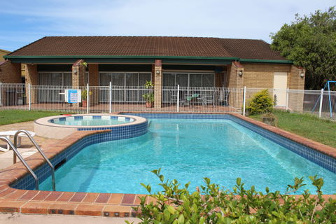 Sun Plaza Motel - Mackay - Coogee Beach Accommodation 1