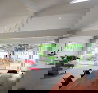 Surfleet Holiday Unit - Coogee Beach Accommodation