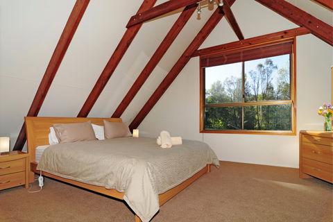Sweet Gum Bend - Coogee Beach Accommodation 2