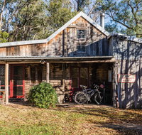 The Boiling Billy Barn - Coogee Beach Accommodation