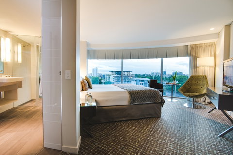 The Point Brisbane Hotel - Coogee Beach Accommodation 2