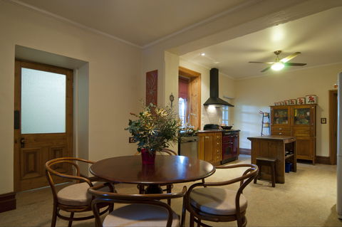 The Coffee Palace - Coogee Beach Accommodation 1