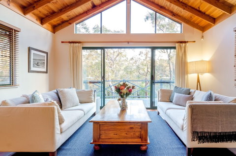 Three Bears - Coogee Beach Accommodation 2