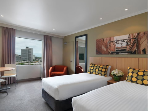Travelodge Hotel Melbourne Southbank - Coogee Beach Accommodation 1
