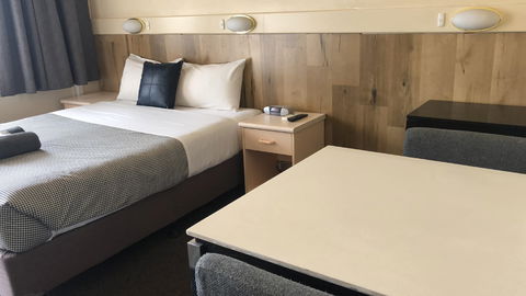 Wattle Tree Motel - Coogee Beach Accommodation 2