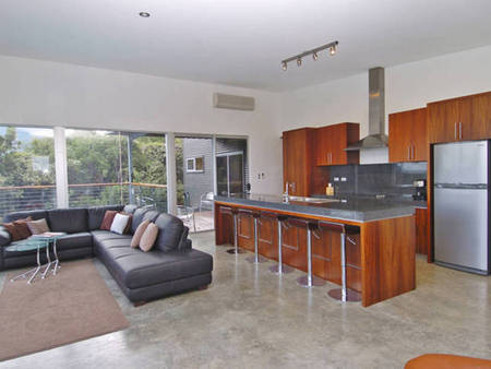 A La Plage - Coogee Beach Accommodation 3
