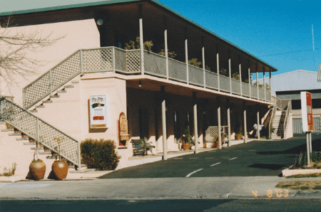 New England Motor Inn - Coogee Beach Accommodation 0