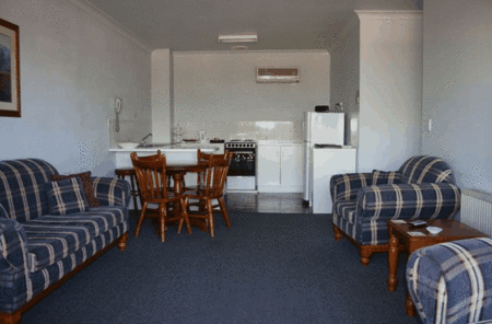 New England Motor Inn - Coogee Beach Accommodation 3