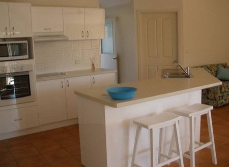 Angourie Waves - Coogee Beach Accommodation 4