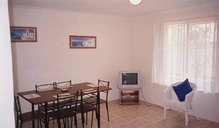 JJ's Holiday Cottages - Butler Street - Coogee Beach Accommodation 0