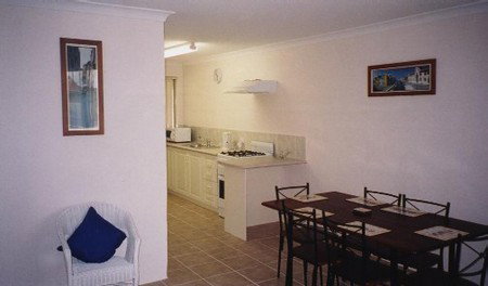 JJ's Holiday Cottages - Butler Street - Coogee Beach Accommodation 2