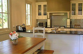 Brantwood Cottage - Coogee Beach Accommodation 1