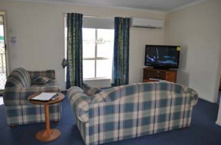 Back Obourke Accommodation - Coogee Beach Accommodation 1