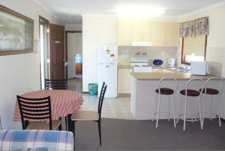 Back Obourke Accommodation - Coogee Beach Accommodation 4