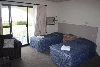 Edgewater Gardens - Coogee Beach Accommodation 1