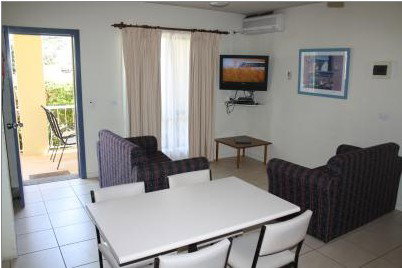 Edgewater Gardens - Coogee Beach Accommodation 5