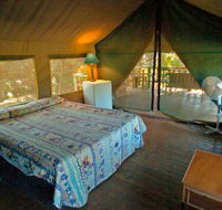 Lions Den Hotel - Coogee Beach Accommodation
