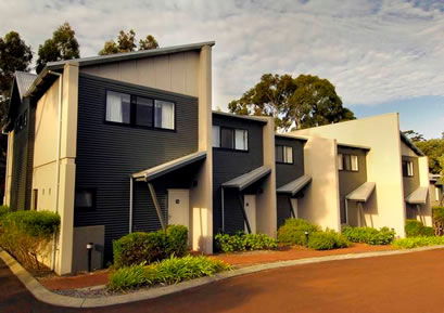 Margarets Forest Holiday Apartments - Coogee Beach Accommodation 4