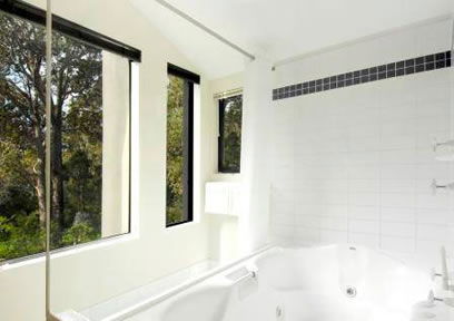 Margarets Forest Holiday Apartments - Coogee Beach Accommodation 7