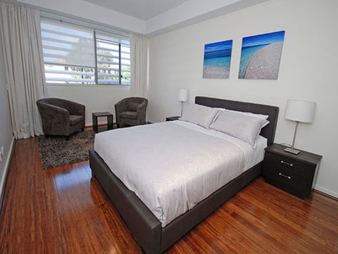 Gallery Suites - Coogee Beach Accommodation 3