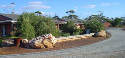 Wave Rock Lakeside Resort And Caravan Park - Coogee Beach Accommodation 0