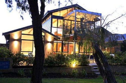 Halcyon Bay - Coogee Beach Accommodation 0