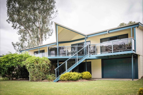 3077 Purnong - River  Shack Rentals - Coogee Beach Accommodation 0