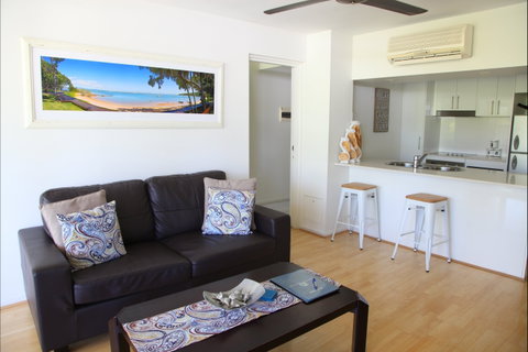Agnes Water Beach Club - Coogee Beach Accommodation 2