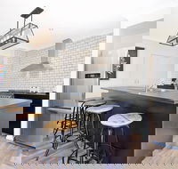 Alpine Knights - Coogee Beach Accommodation
