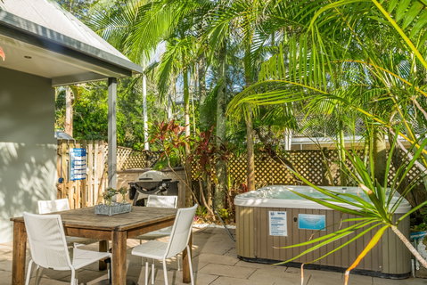A Top Spot - Byron Bay Holiday House - Coogee Beach Accommodation 0