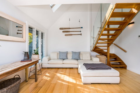 A Top Spot - Byron Bay Holiday House - Coogee Beach Accommodation 1
