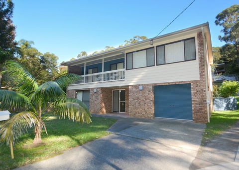 Blenheim Bliss - Coogee Beach Accommodation 0