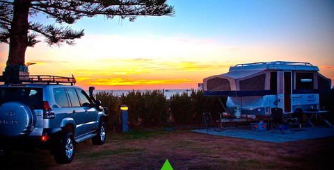 Burns Beach Sunsets Village - Coogee Beach Accommodation 0